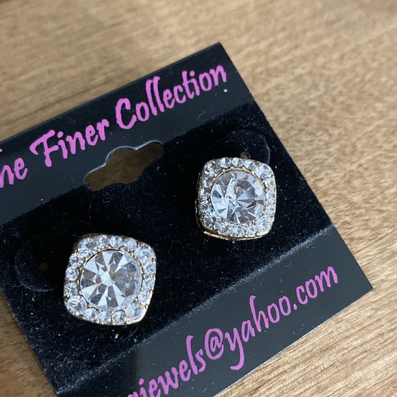 Pg Jewels Rhinestone Square Post Earrings NEW - Picture 3 of 8